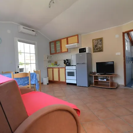 בית הארחה Kobale 1 וולי לוסיניי