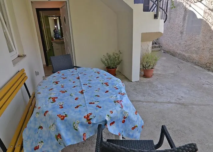 Kobale 1 بيت ضيافة Veli Lošinj