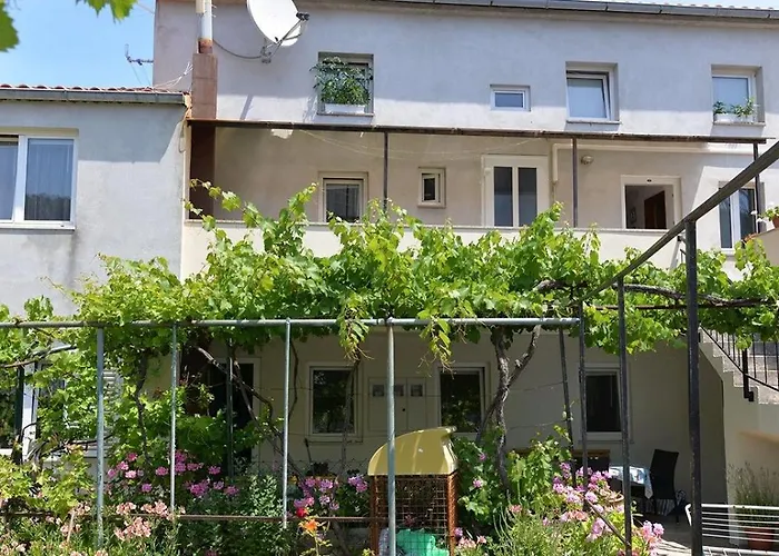 بيت ضيافة Kobale 1 3*